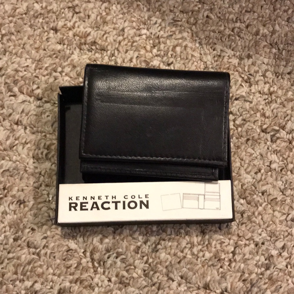 Kenneth Cole leather wallet